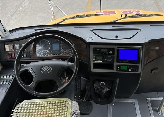 ЮТонг 46 мест Обновленный школьный автобус Желтая ручная коробка передач