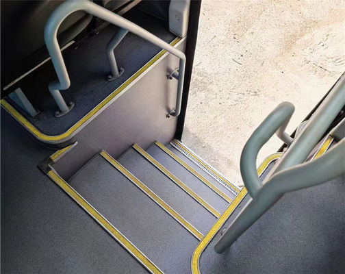 Автобусы с механической коробкой передач, вместимостью от 25 до 59 мест, с занятыми местами