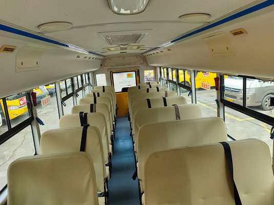 41 Мест Школьные Автобусы  Дизельное Топливо  Произведены в Августе 2014