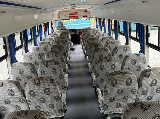 Жёлтые школьные автобусы 46 мест Ручная коробка передач Подержанные автобусы