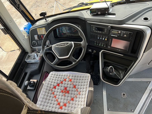 52-местные школьные автобусы для перевозок студентов