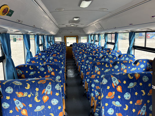 52-местные школьные автобусы для перевозок студентов