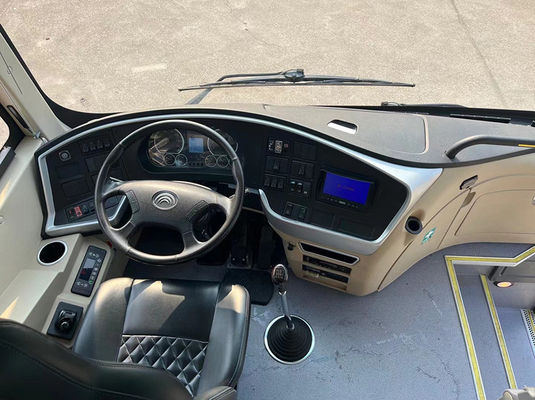 39 мест Подержанные автобусы Ютонг Предварительно принадлежащий большой туристический автобус с дизельным двигателем