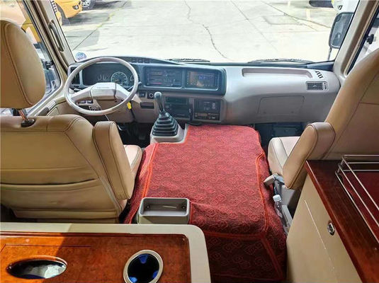 11-местный подержанный Toyota Coaster Mini Bus с ручной коробкой передач