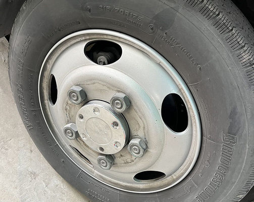 Использовано 23 места  Автобус 7м Бензин  Использованный микроавтобус