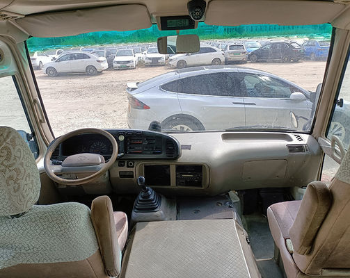 Подержанный автобус 23 места LHD мини-автобус с ручной трансмиссией и дизельным топливом