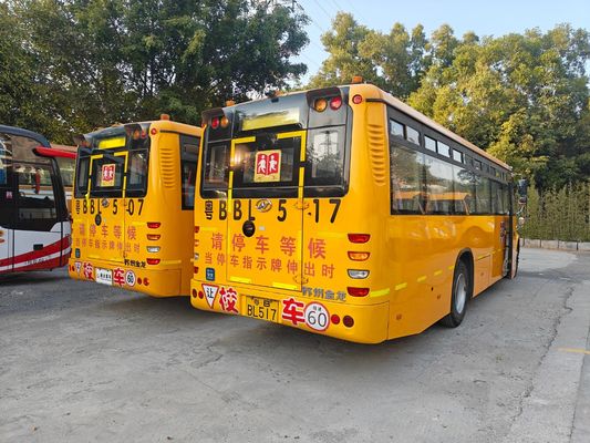 56-местный школьный автобус с дизельным двигателем LHD KLQ6106XQE4 Uesd Made in China