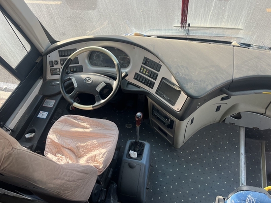 Пять подержанных автобусов "Золотой дракон" с желтым кузовом с 63 большими сиденьями и мощностью двигателя 8 л.